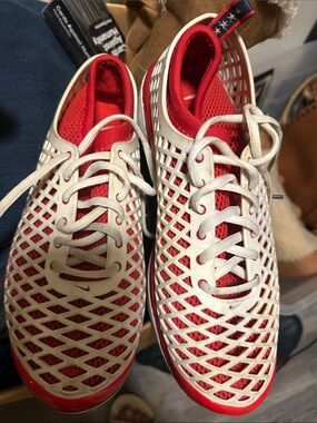 USA Nike Rejuven8